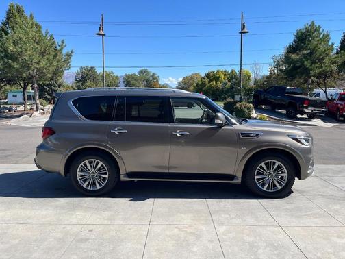 2018 INFINITI QX80 Base