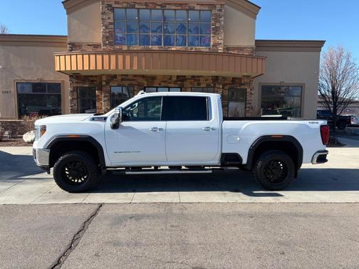 2023 GMC Sierra 2500 SLT