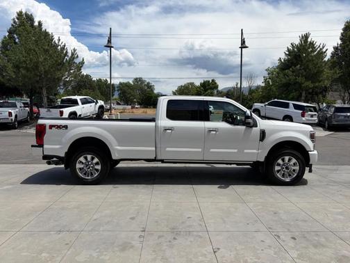 White 2022 Ford F-350 Platinum
