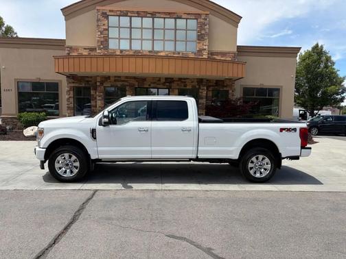 White 2022 Ford F-350 Platinum