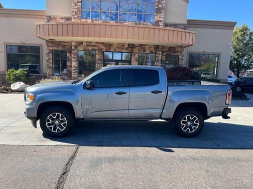 2022 GMC Canyon AT4