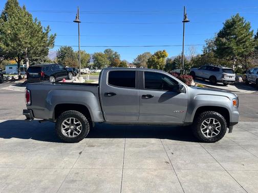 2022 GMC Canyon AT4