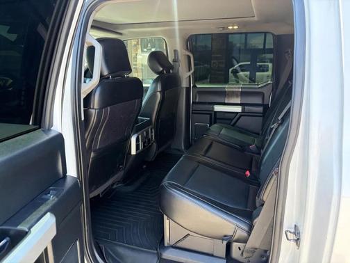 White 2019 Ford F-350 Lariat