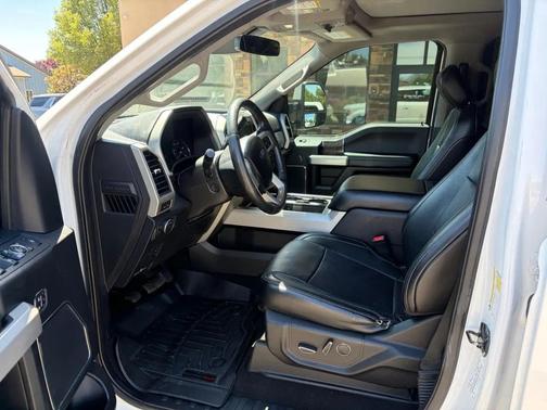 White 2019 Ford F-350 Lariat