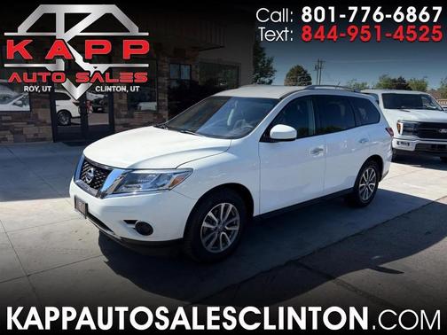 White 2016 Nissan Pathfinder S