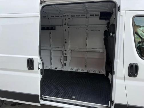 2025 RAM ProMaster 2500 Tradesman