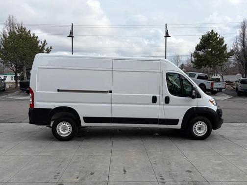 2025 RAM ProMaster 2500 Tradesman