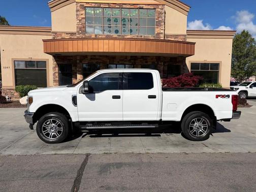 White 2018 Ford F-250 XLT