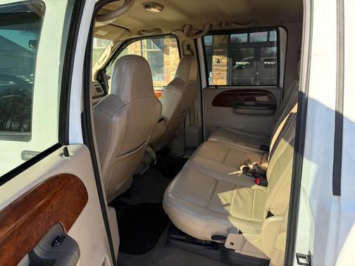 2004 Ford F-250 Lariat