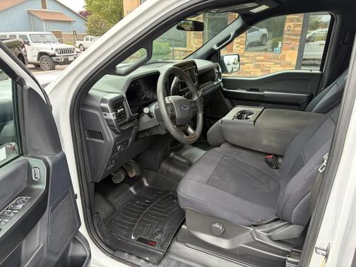 White 2022 Ford F-150 XL