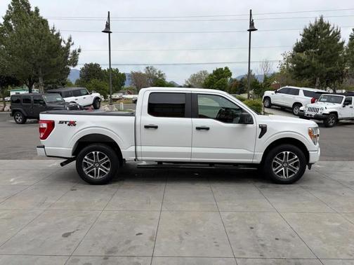 White 2022 Ford F-150 XL