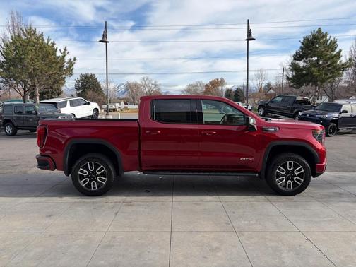 2025 GMC Sierra 1500 AT4