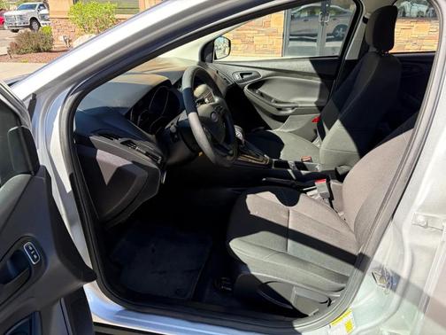 Silver 2018 Ford Focus SE