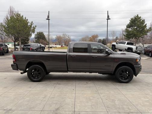 2022 RAM 3500 Big Horn Crew Cab 4x4 8' Box