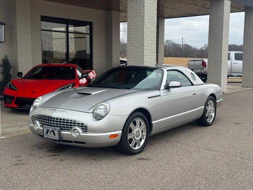 2004 Ford Thunderbird Base