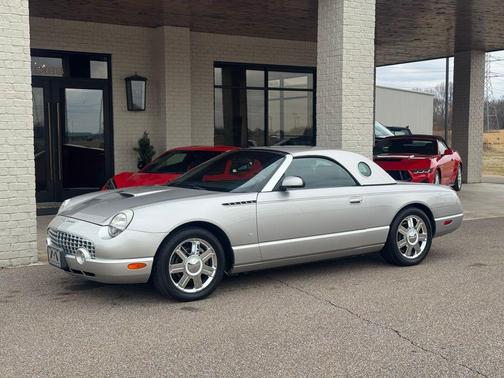 2004 Ford Thunderbird Base