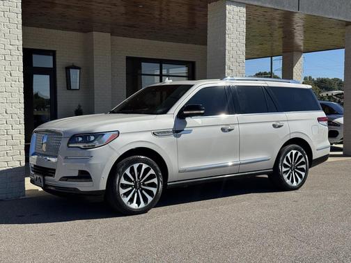 2024 Lincoln Navigator Reserve