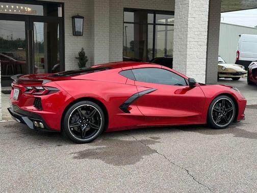 Red Mist Metallic Tintcoat 2022 Chevrolet Corvette Stingray w/2LT