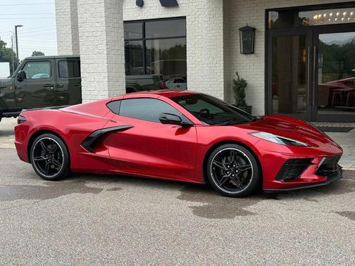 Red Mist Metallic Tintcoat 2022 Chevrolet Corvette Stingray w/2LT