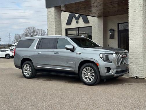 2023 GMC Yukon XL Denali