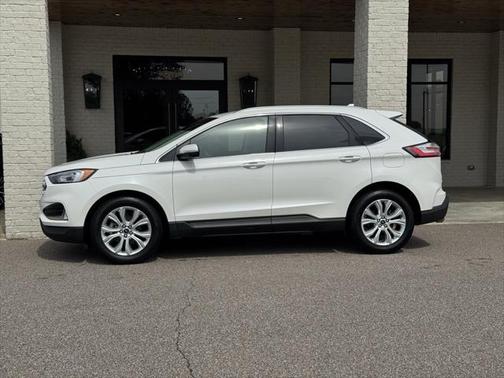 2020 Ford Edge Titanium