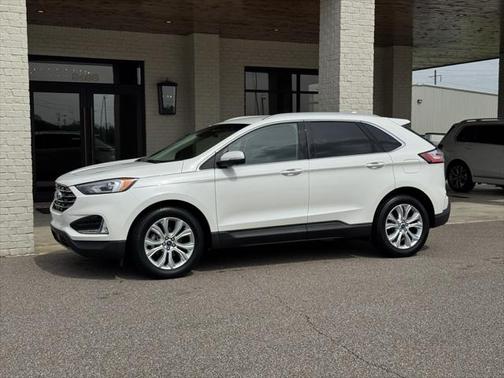 2020 Ford Edge Titanium