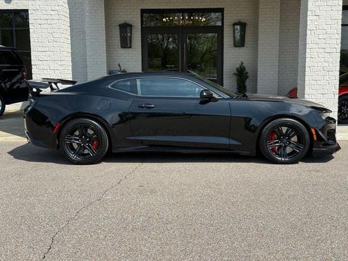 Mosaic Black Metallic 2018 Chevrolet Camaro ZL1