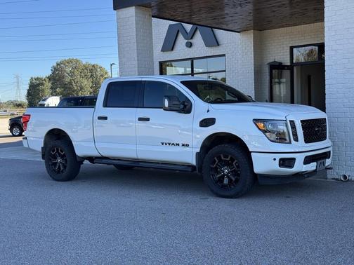 2019 Nissan Titan XD SV