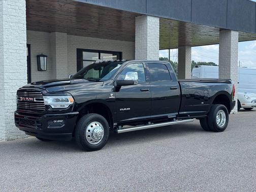 Diamond Black 2024 RAM 3500 Laramie