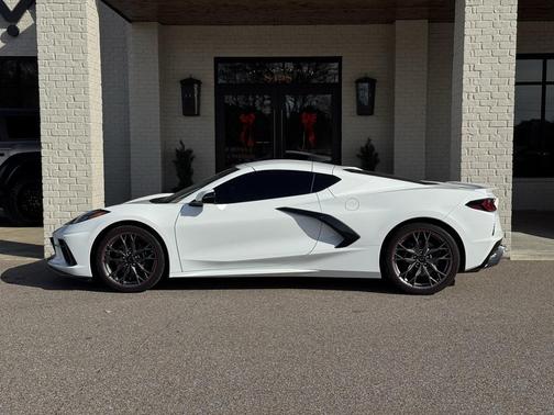 2025 Chevrolet Corvette Stingray w/2LT