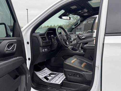 2023 GMC Yukon 4WD AT4