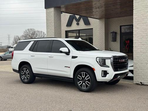 2023 GMC Yukon 4WD AT4