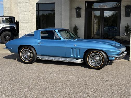 1966 Chevrolet Corvette Base