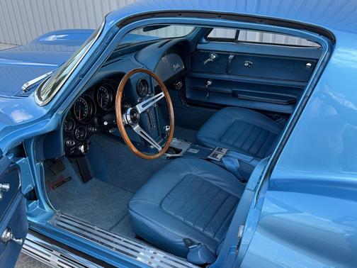1966 Chevrolet Corvette Base