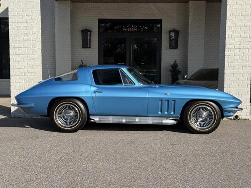 1966 Chevrolet Corvette Base