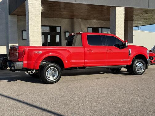 2022 Ford F-350 Lariat