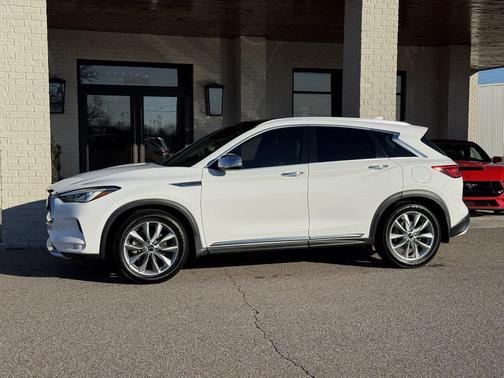 2021 INFINITI QX50 LUXE