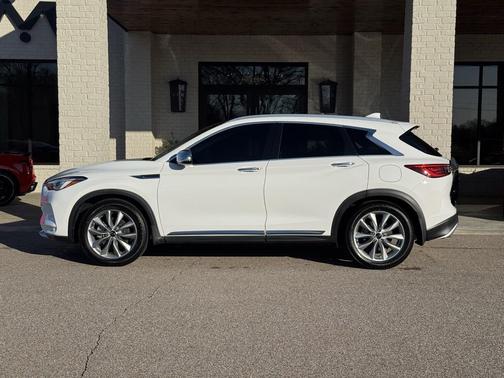 2021 INFINITI QX50 LUXE