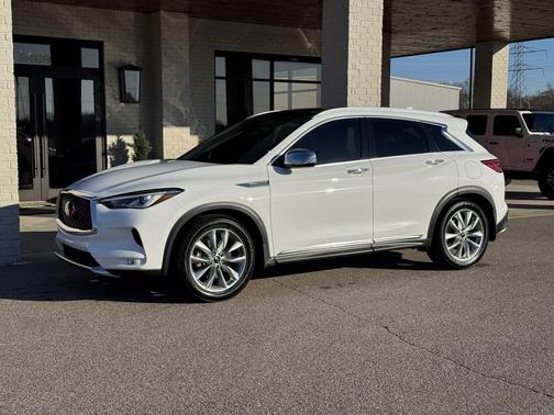 2021 INFINITI QX50 LUXE