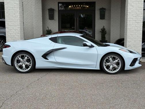 Ceramic Matrix Gray Metallic 2022 Chevrolet Corvette Stingray w/2LT