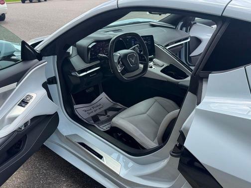 Ceramic Matrix Gray Metallic 2022 Chevrolet Corvette Stingray w/2LT