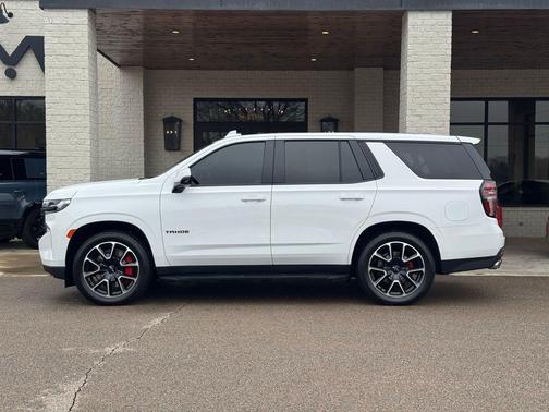 2023 Chevrolet Tahoe 4WD RST