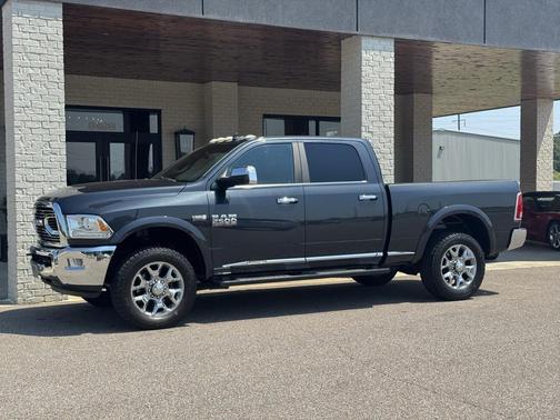 2018 RAM 2500 Limited Crew Cab 4x4 6'4' Box