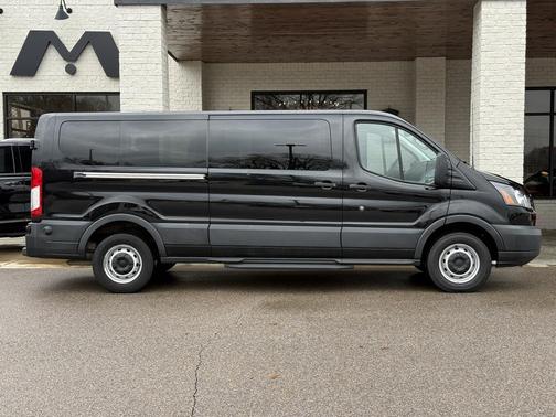 2017 Ford Transit-350 XLT
