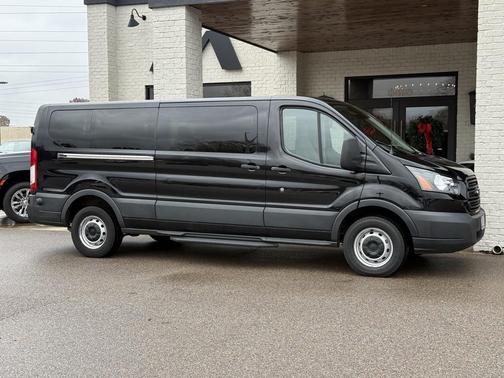2017 Ford Transit-350 XLT