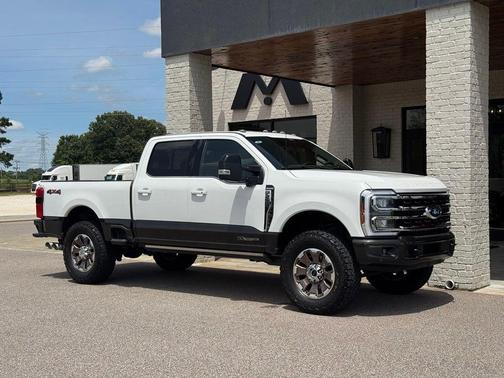 Star White Metallic Tri-Coat 2024 Ford F-250 King Ranch