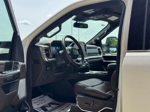 Star White Metallic Tri-Coat 2024 Ford F-250 King Ranch