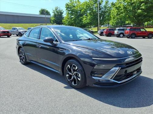 Gray 2025 Hyundai SONATA SEL