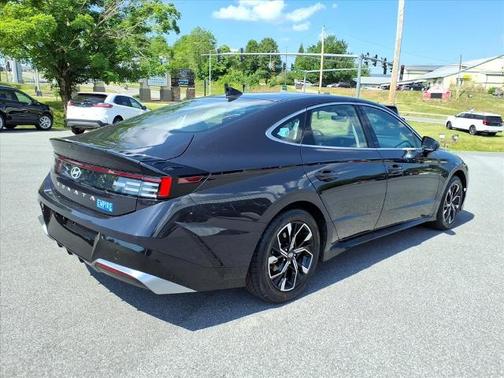 Gray 2025 Hyundai SONATA SEL