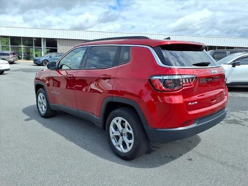 Red 2025 Jeep Compass LATITUDE